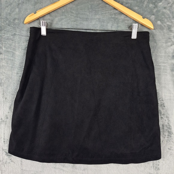 Womens Skirt Large Black Embroidered Boho Western Indie Floral Hippie Faux Suede - Picture 7 of 8